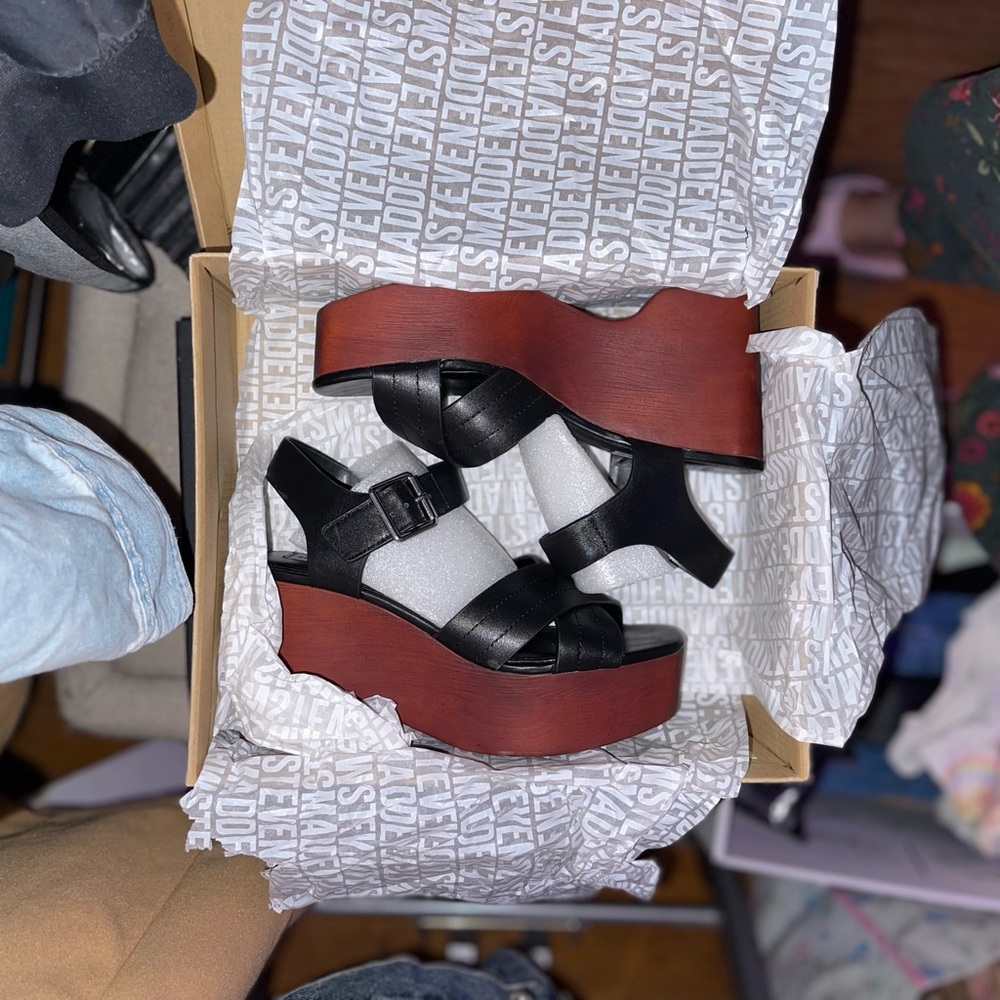 Steve Madden Black and Brown Platform Sandals